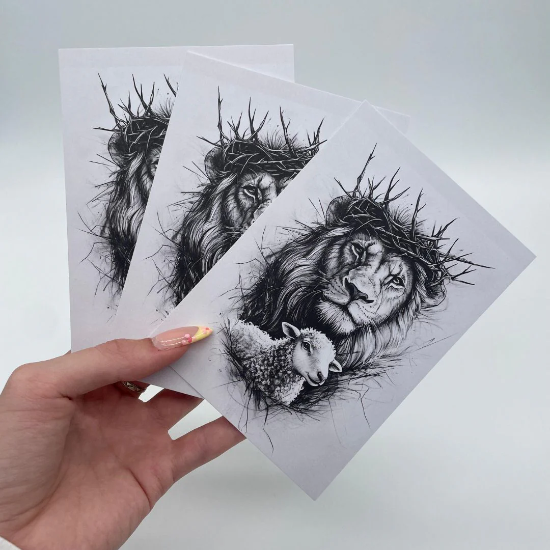 Lion & Lamb Postkarte - Image 3