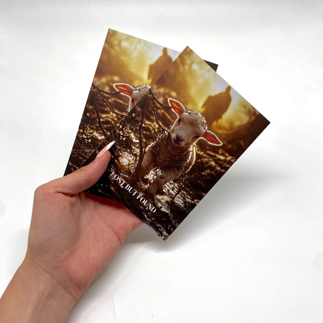 Lost but found Postkarte - Image 3