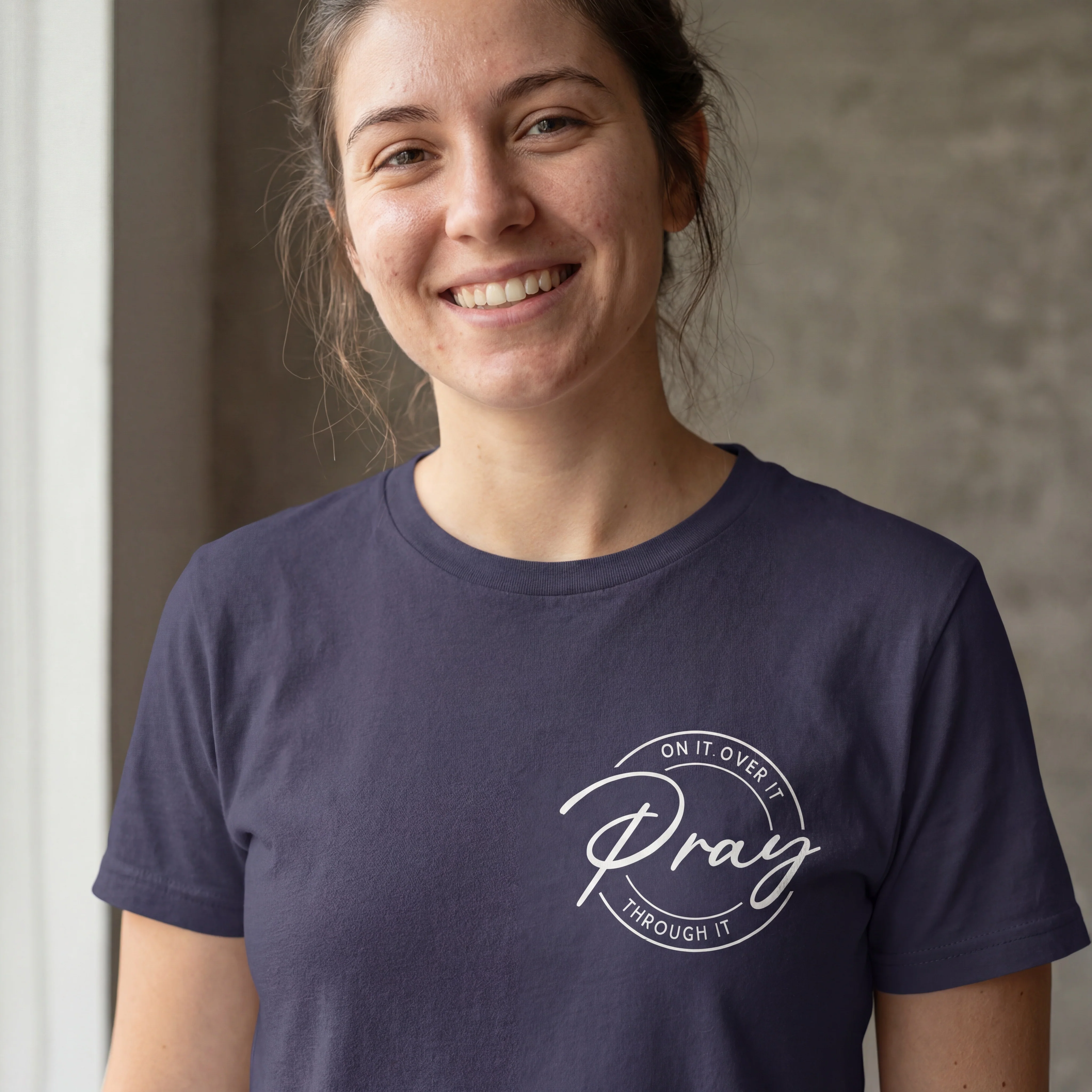 Pray circle Shirt